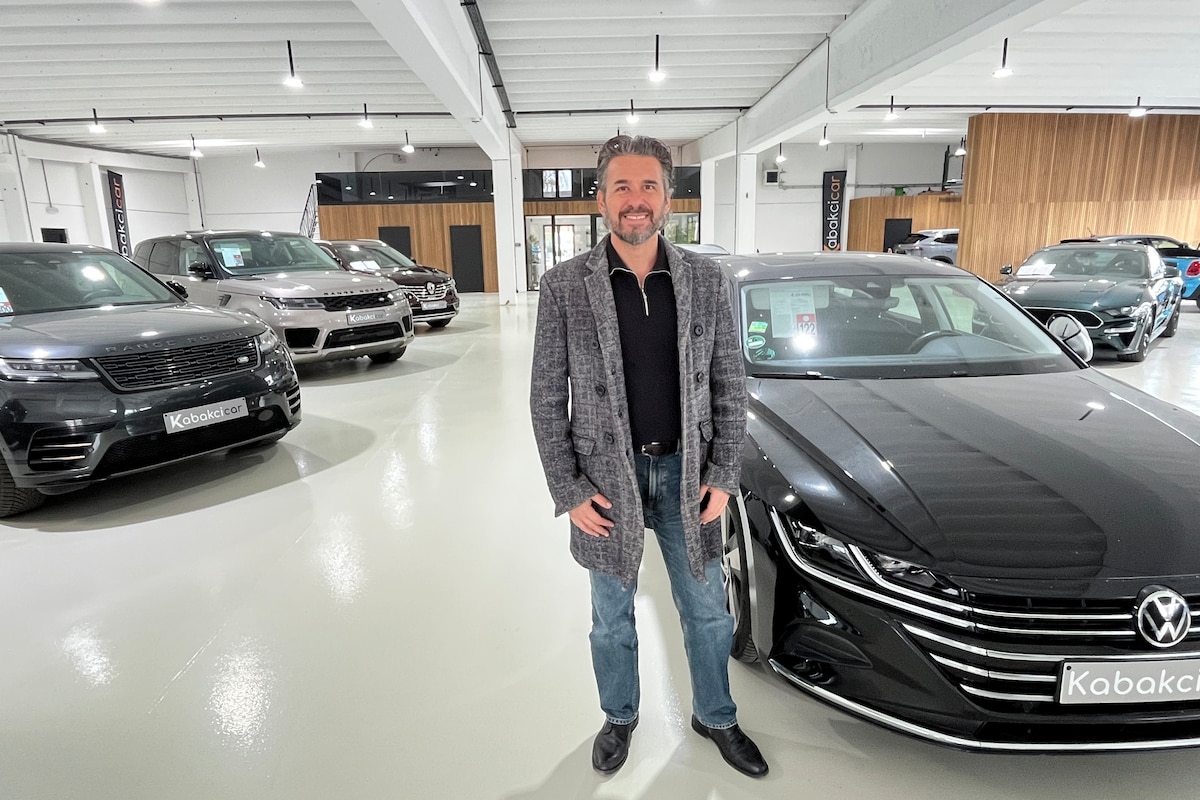 le showroom automobile Kabakcicar quitte Ville-Pommeroeul et s’installe à Ramegnies-Chin
